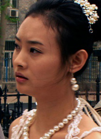 金·卡戴珊主演《诉讼女王》巴黎首映 3 《同乐者》曝预告 《绝命毒师》主创打造科幻新剧 4 《海贼王2》曝海报及剧照 布洛基和东利同框亮相 5 经典美剧《越狱》重启！